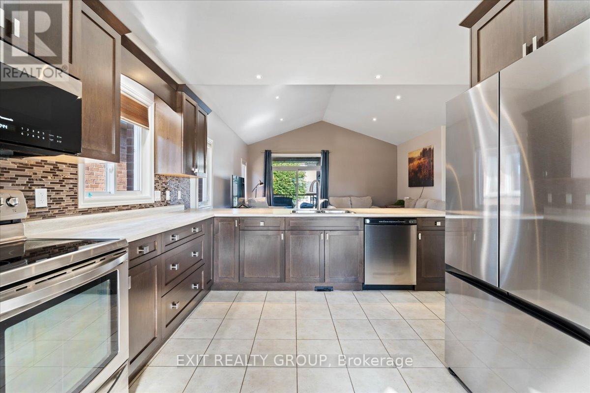 14 Cavendish Drive, Belleville, Ontario  K8N 0C2 - Photo 8 - X12540858