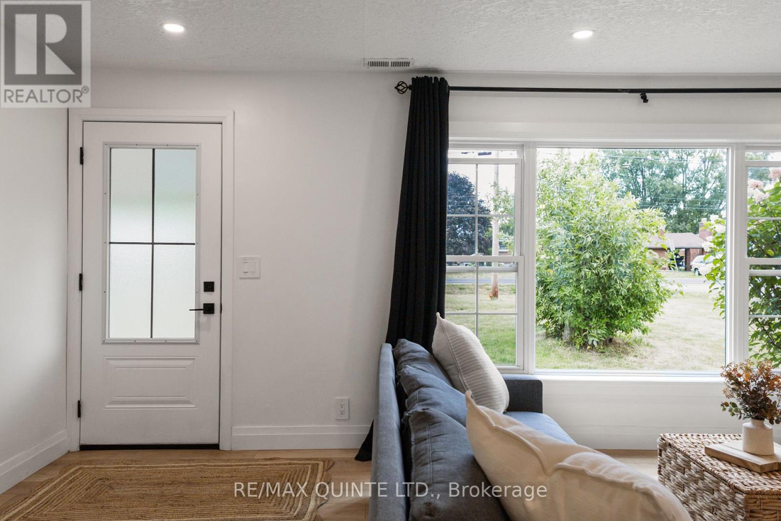 69 Ashley Street, Belleville, Ontario  K0K 2B0 - Photo 12 - X12541014