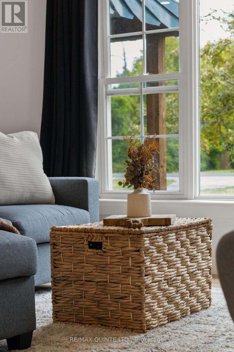 69 Ashley Street, Belleville, Ontario  K0K 2B0 - Photo 17 - X12541014