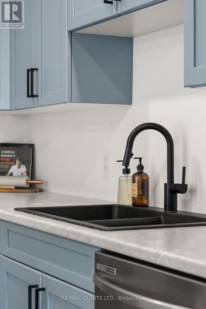 69 Ashley Street, Belleville, Ontario  K0K 2B0 - Photo 22 - X12541014