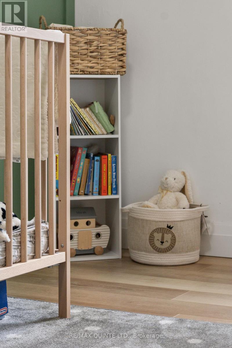 69 Ashley Street, Belleville, Ontario  K0K 2B0 - Photo 33 - X12541014