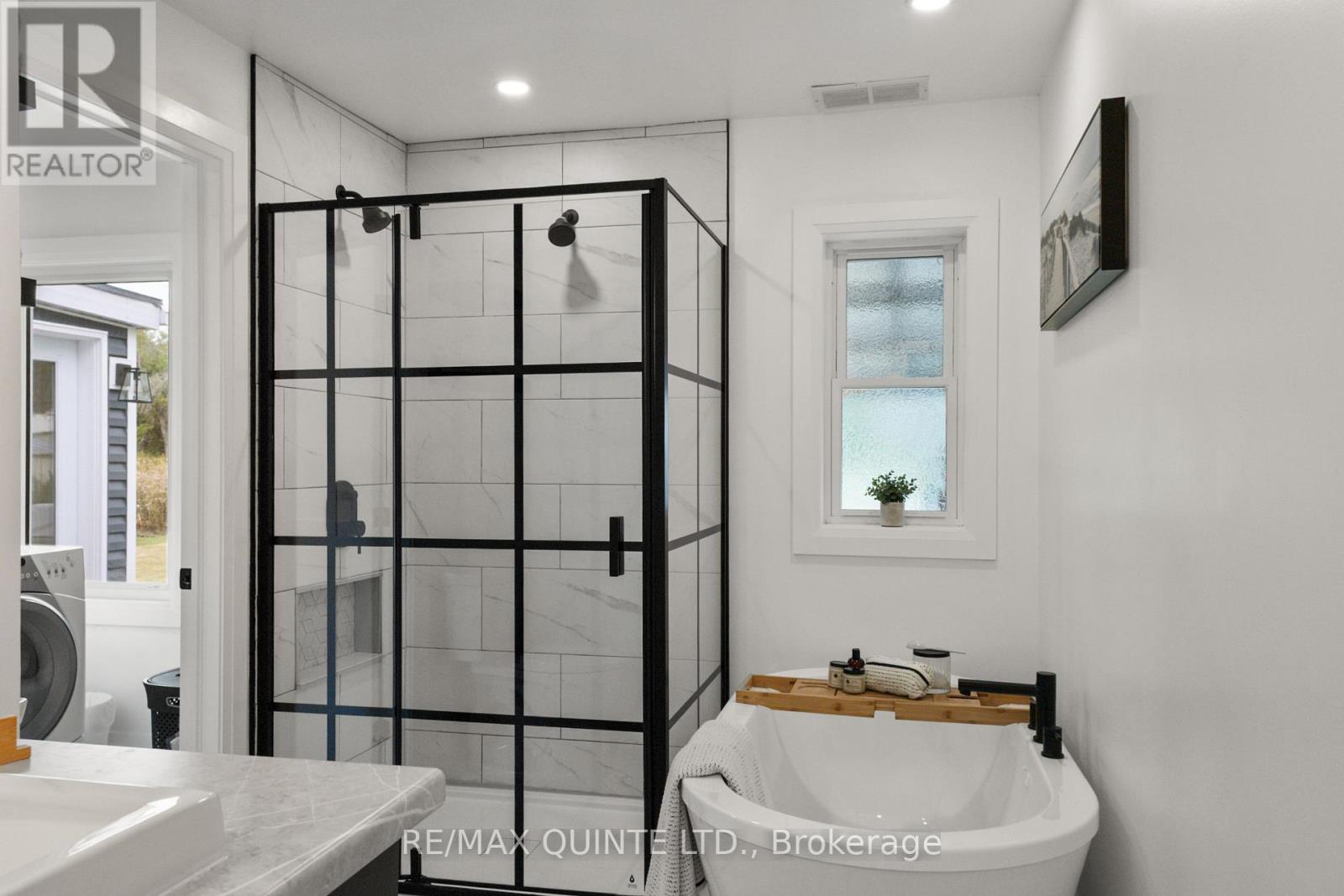 69 Ashley Street, Belleville, Ontario  K0K 2B0 - Photo 34 - X12541014