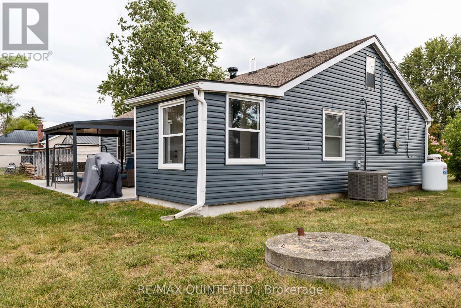 69 Ashley Street, Belleville, Ontario  K0K 2B0 - Photo 40 - X12541014