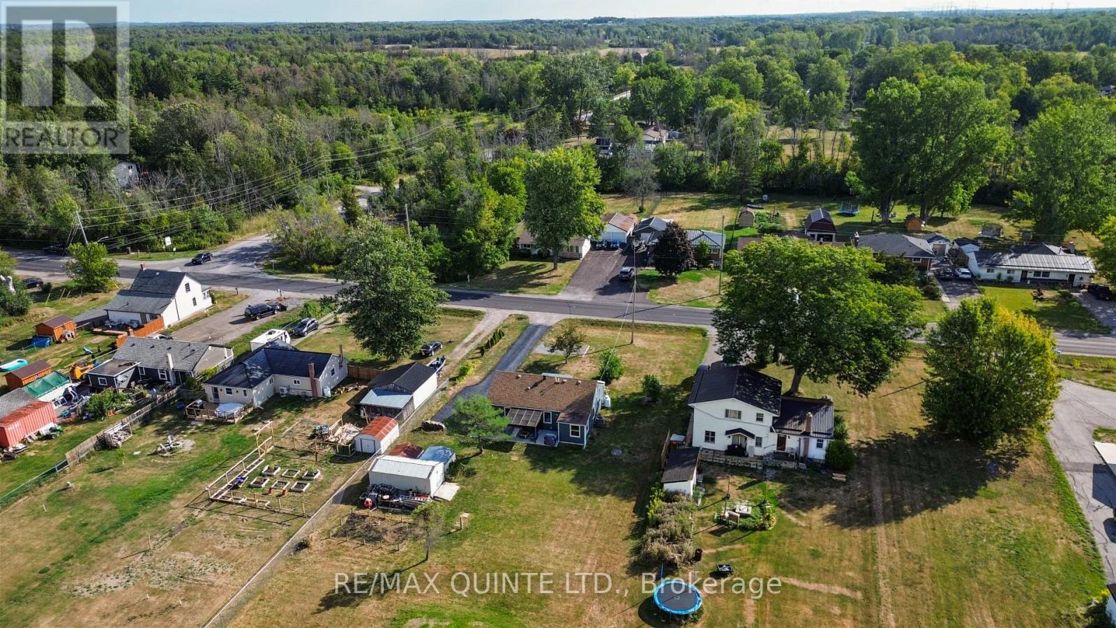 69 Ashley Street, Belleville, Ontario  K0K 2B0 - Photo 48 - X12541014