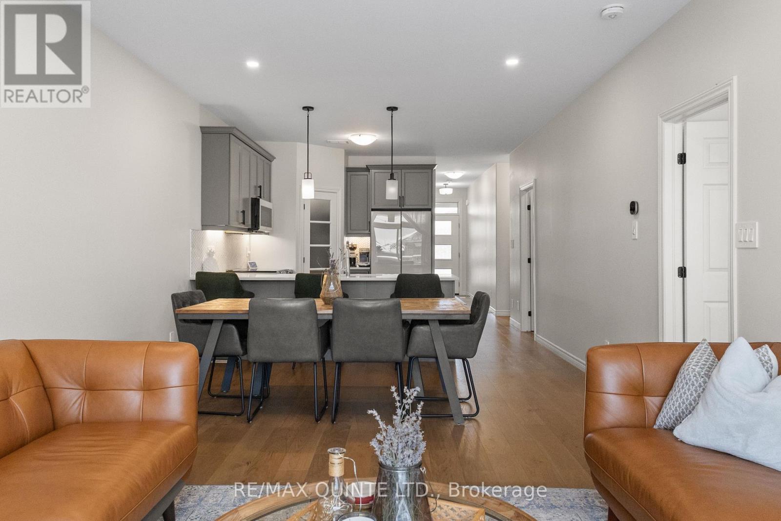 54 Athabaska Drive, Belleville, Ontario  K8N 0T2 - Photo 21 - X12541294