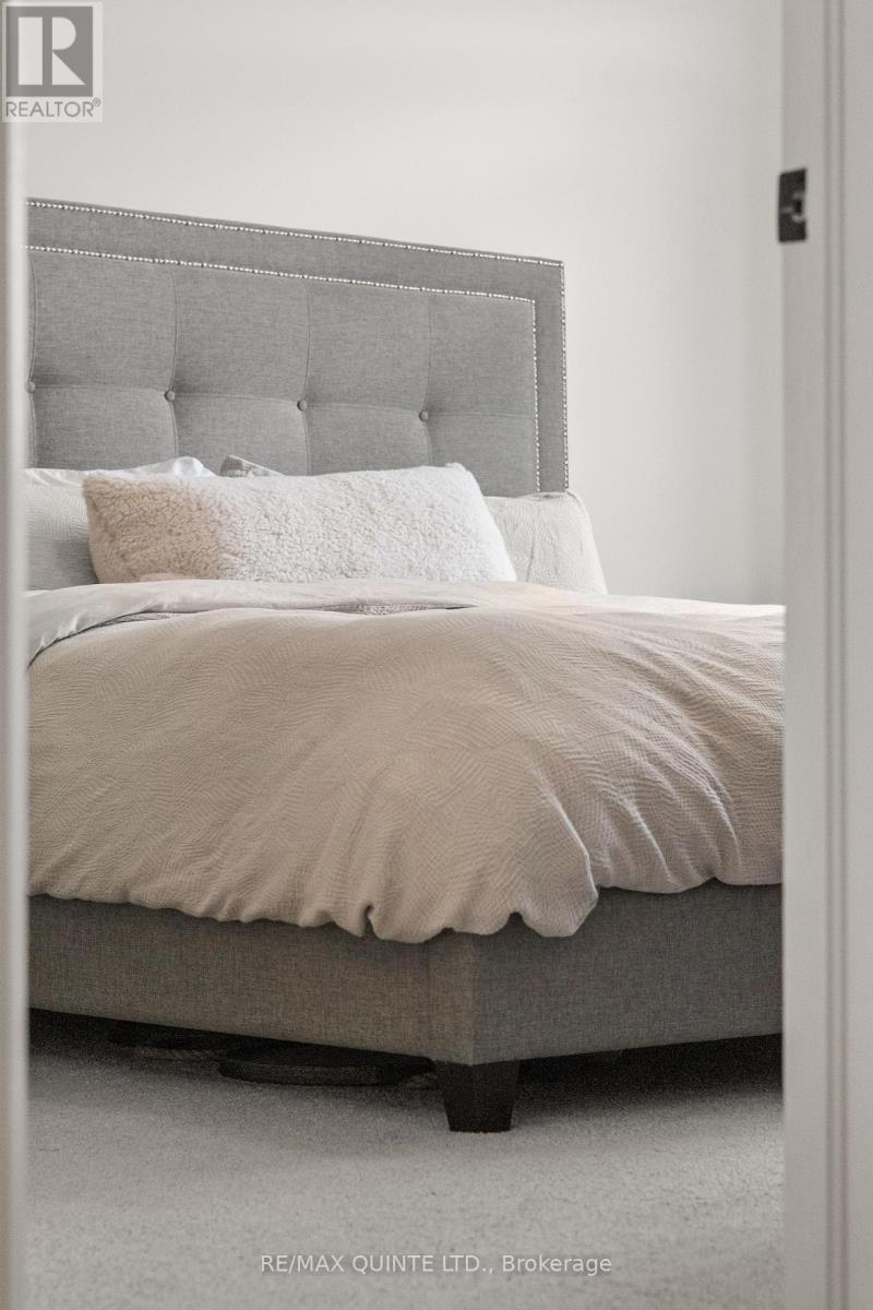 54 Athabaska Drive, Belleville, Ontario  K8N 0T2 - Photo 23 - X12541294