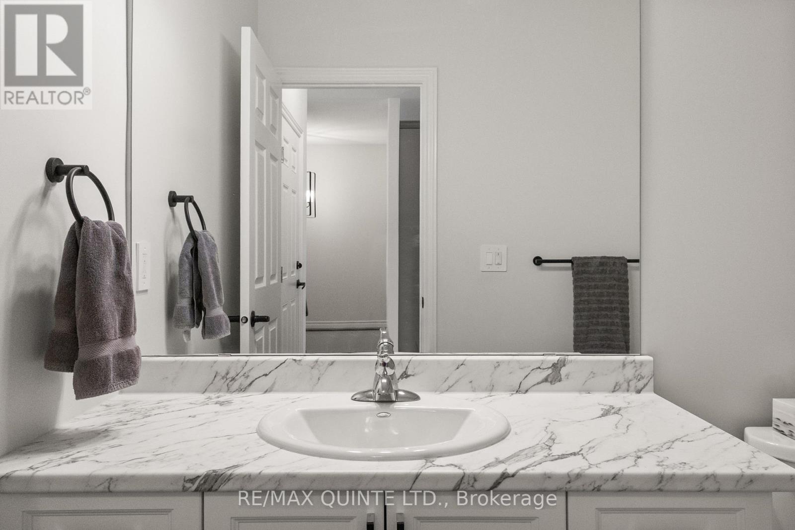 54 Athabaska Drive, Belleville, Ontario  K8N 0T2 - Photo 32 - X12541294