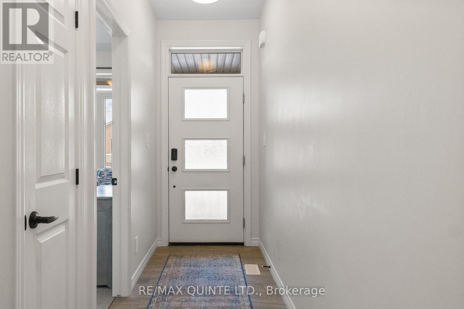 54 Athabaska Drive, Belleville, Ontario  K8N 0T2 - Photo 8 - X12541294