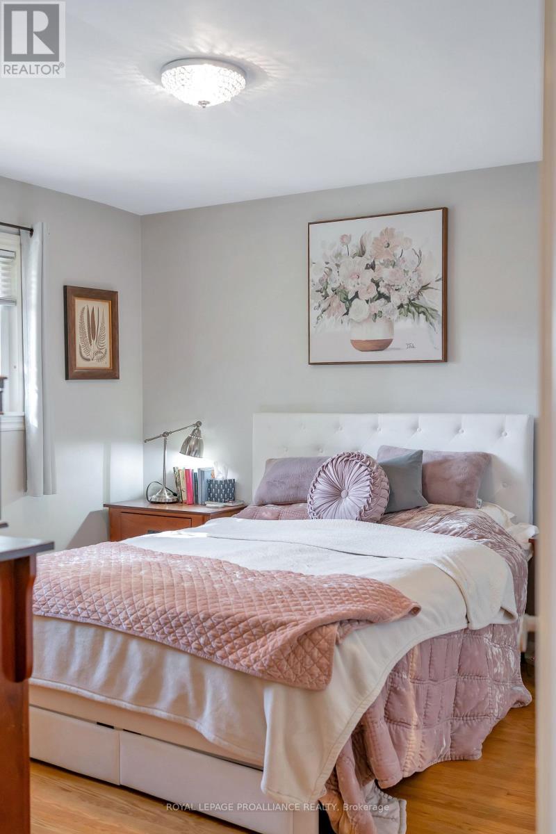 4 Kingsway Court, Belleville, Ontario  K8N 4P1 - Photo 22 - X12541564