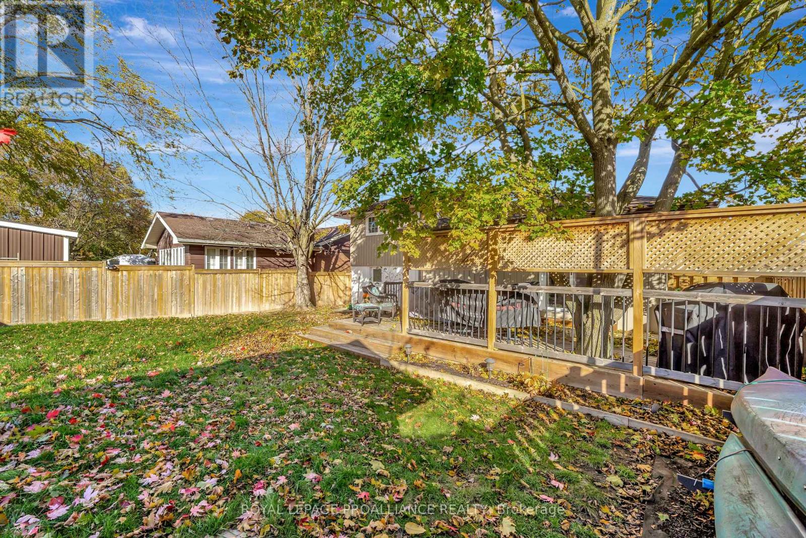 4 Kingsway Court, Belleville, Ontario  K8N 4P1 - Photo 37 - X12541564