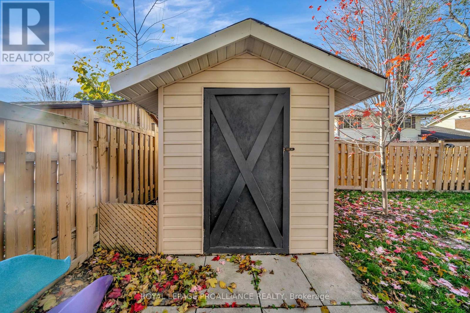 4 Kingsway Court, Belleville, Ontario  K8N 4P1 - Photo 38 - X12541564