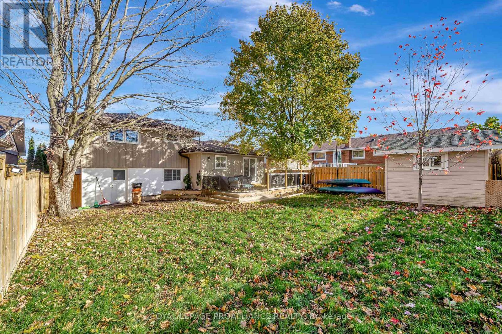 4 Kingsway Court, Belleville, Ontario  K8N 4P1 - Photo 39 - X12541564