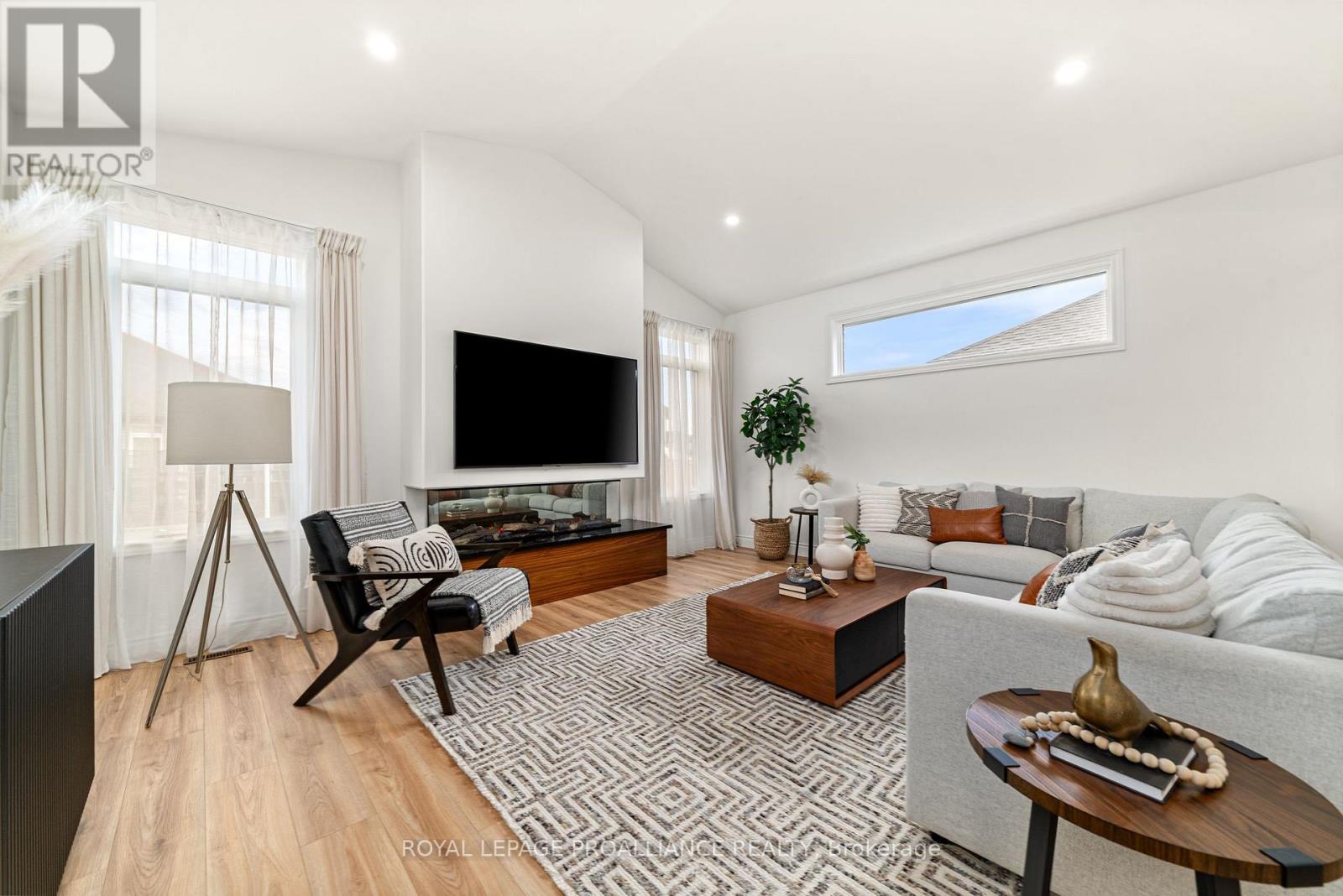 18 Raycroft Drive, Belleville, Ontario  K8N 0R4 - Photo 16 - X12541828