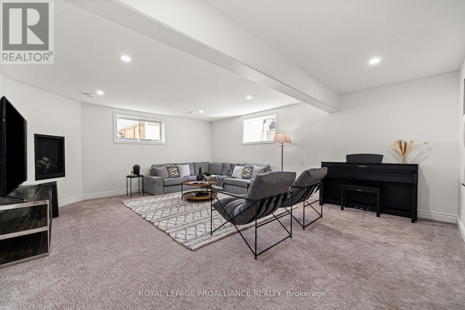 18 Raycroft Drive, Belleville, Ontario  K8N 0R4 - Photo 35 - X12541828