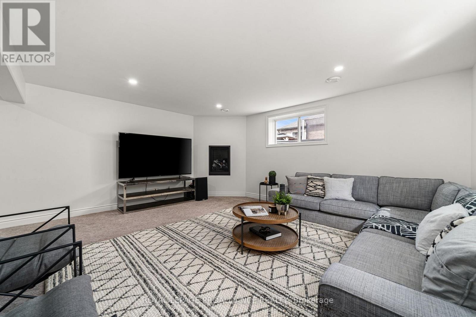 18 Raycroft Drive, Belleville, Ontario  K8N 0R4 - Photo 37 - X12541828