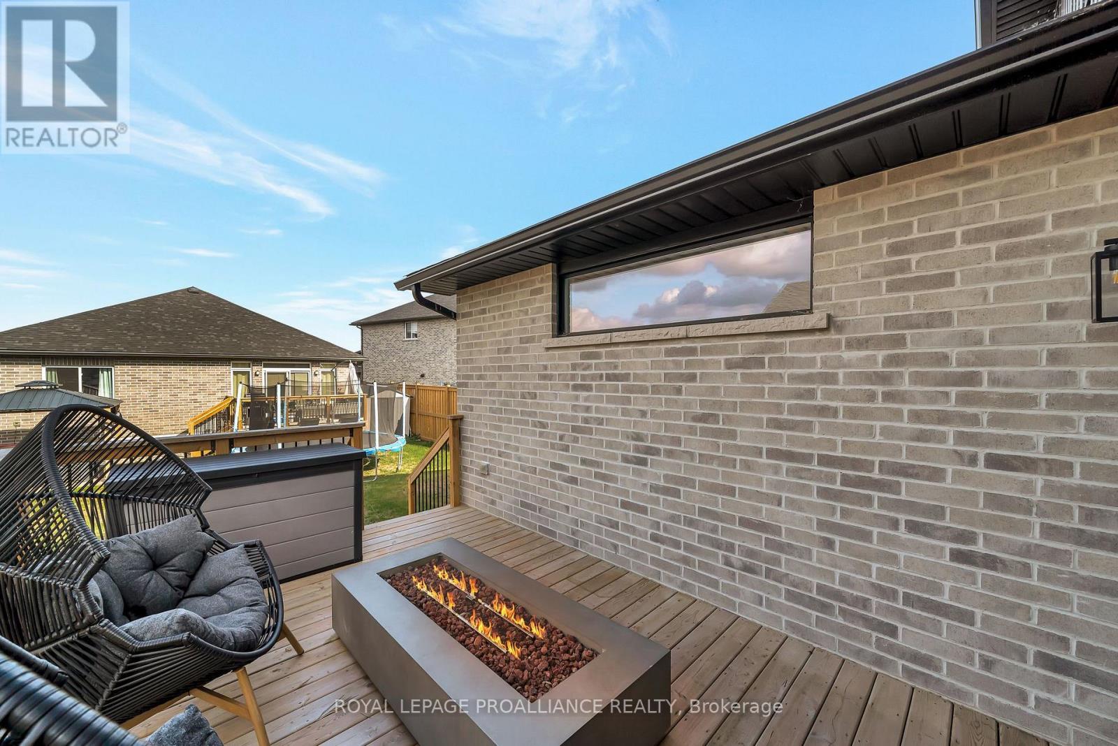 18 Raycroft Drive, Belleville, Ontario  K8N 0R4 - Photo 43 - X12541828