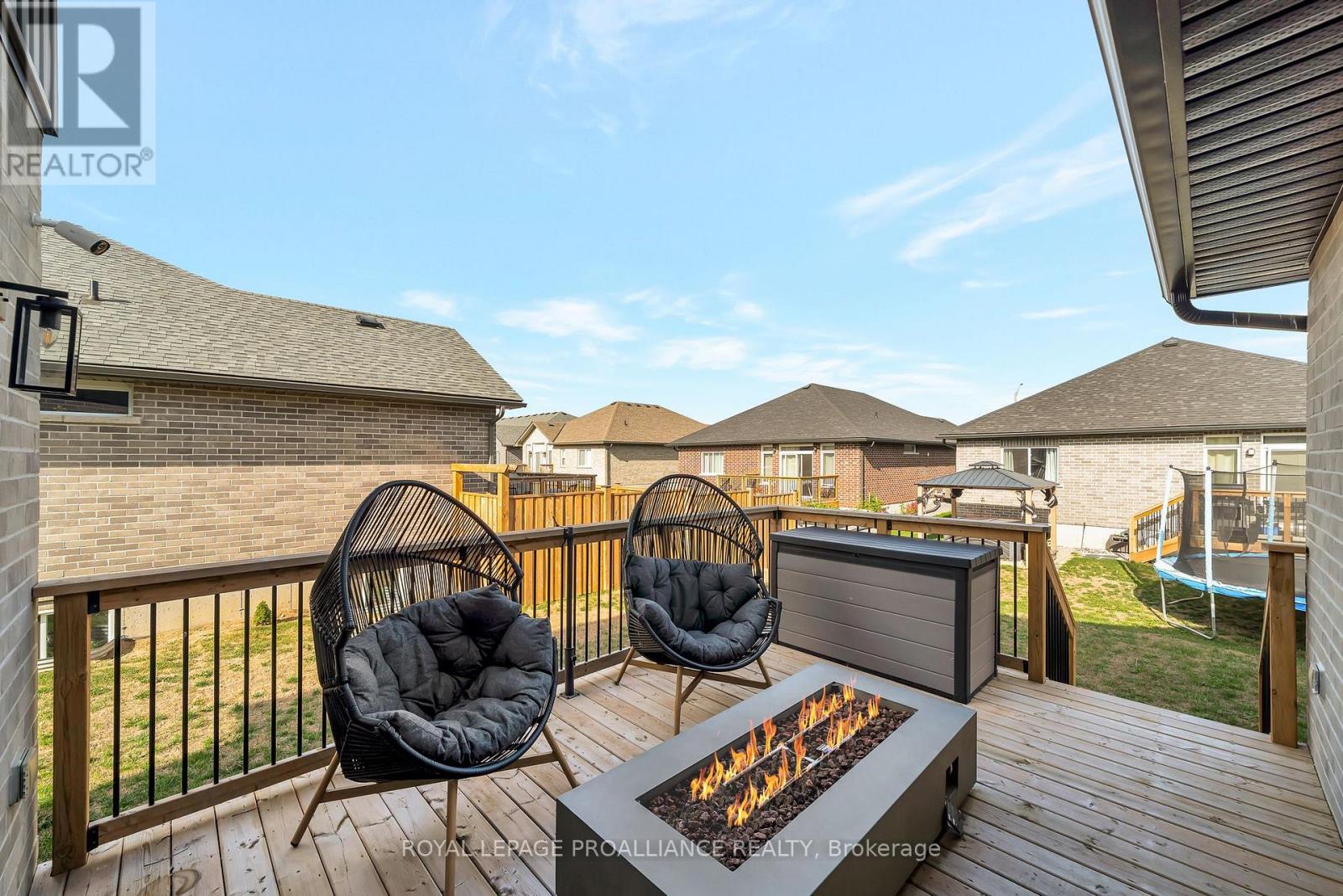 18 Raycroft Drive, Belleville, Ontario  K8N 0R4 - Photo 44 - X12541828