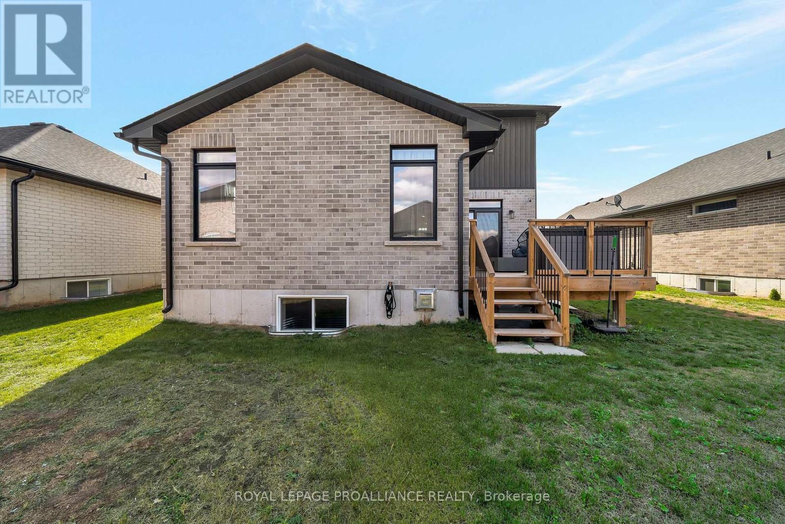 18 Raycroft Drive, Belleville, Ontario  K8N 0R4 - Photo 45 - X12541828
