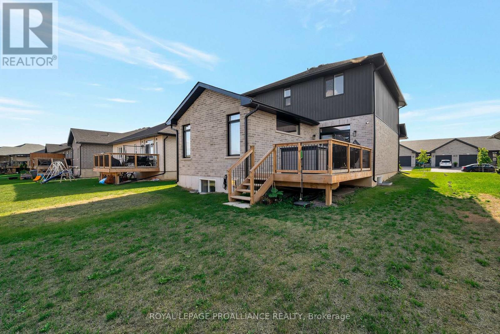 18 Raycroft Drive, Belleville, Ontario  K8N 0R4 - Photo 47 - X12541828