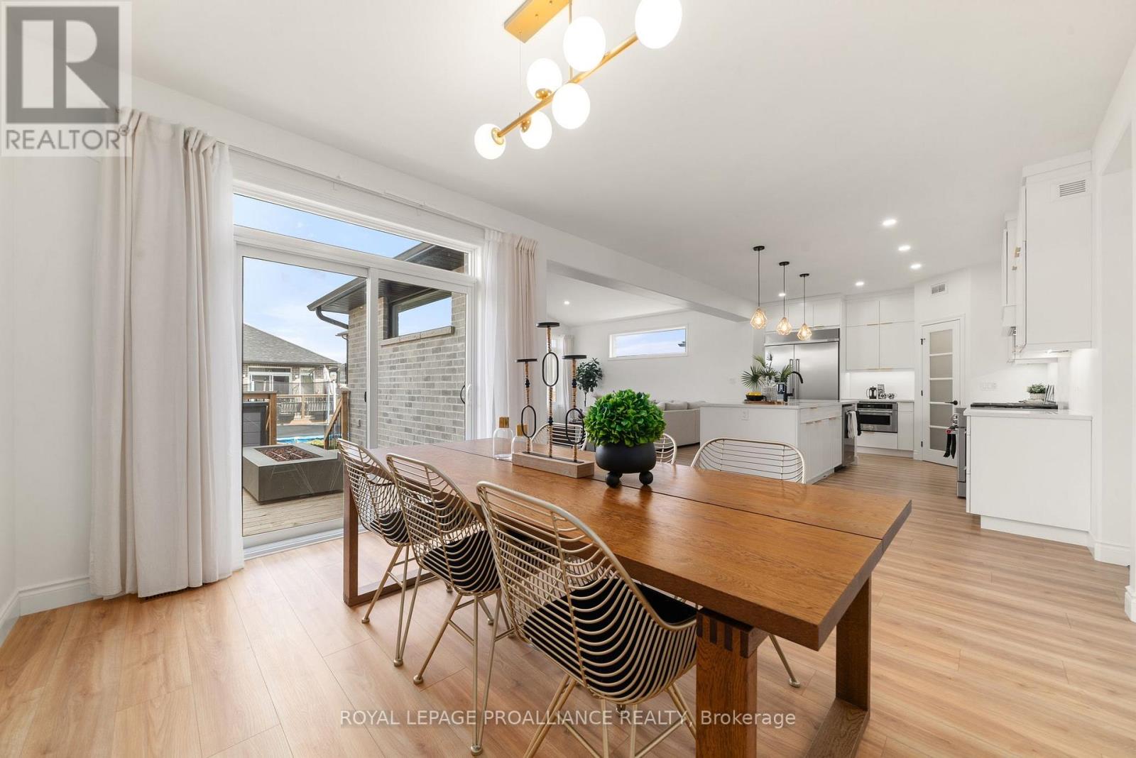 18 Raycroft Drive, Belleville, Ontario  K8N 0R4 - Photo 7 - X12541828