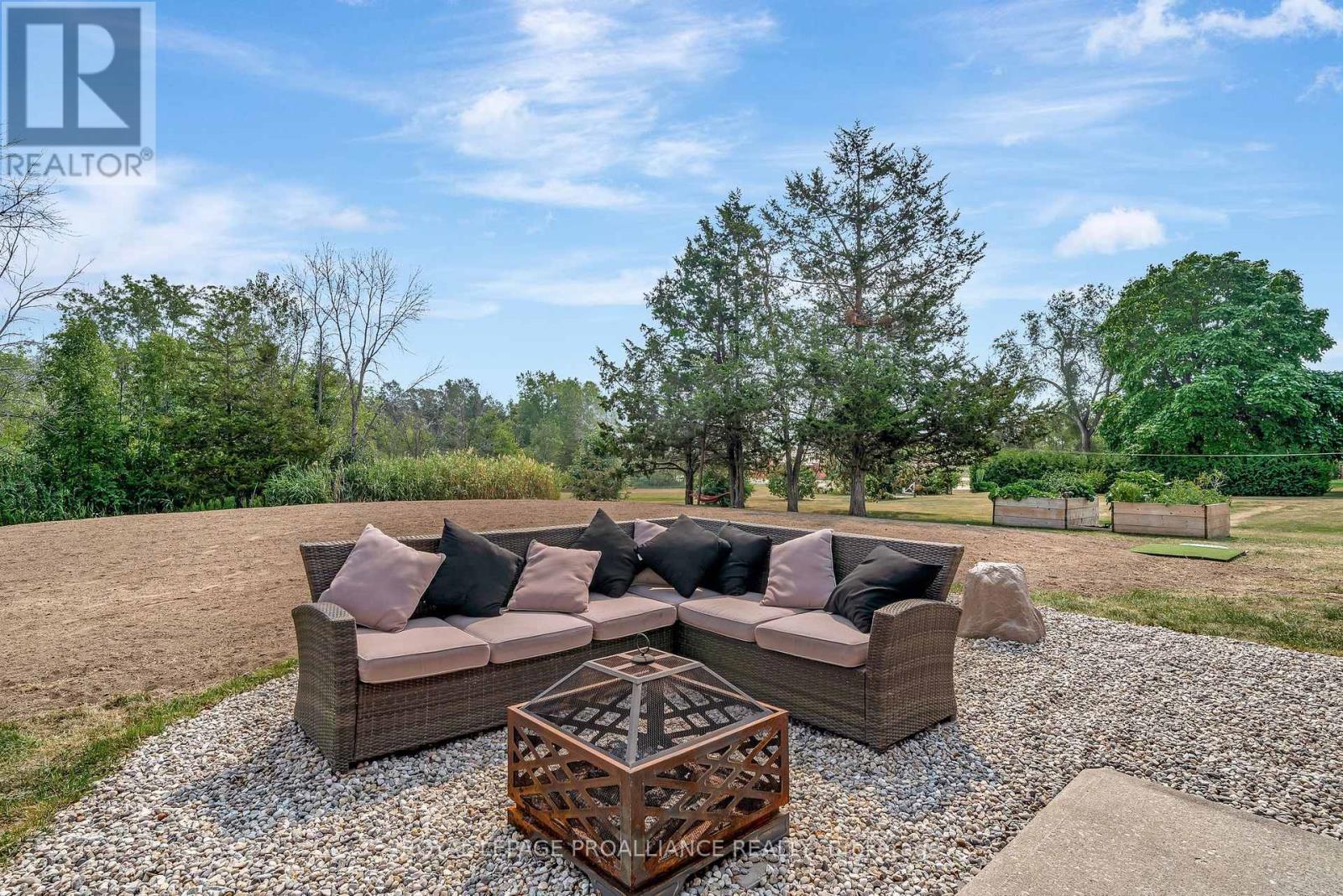 206 Elmwood Drive, Belleville, Ontario  K8N 4Z4 - Photo 39 - X12541850