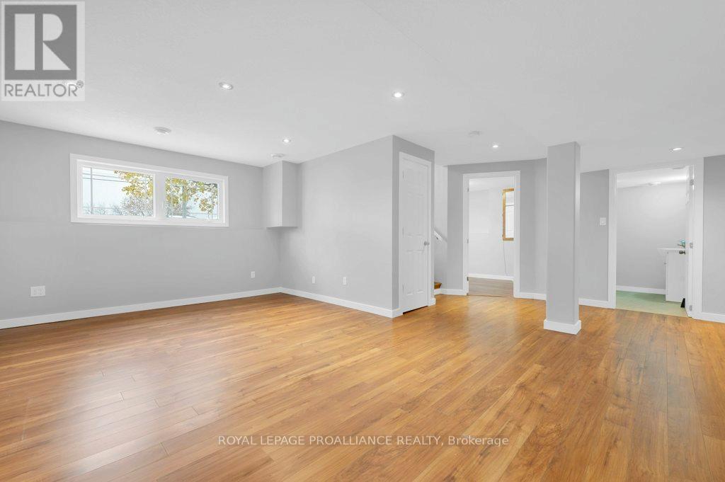 152 Cannifton Road N, Belleville, Ontario  K8P 2T1 - Photo 23 - X12542572