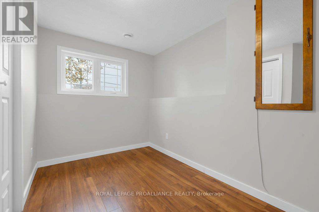 152 Cannifton Road N, Belleville, Ontario  K8P 2T1 - Photo 28 - X12542572