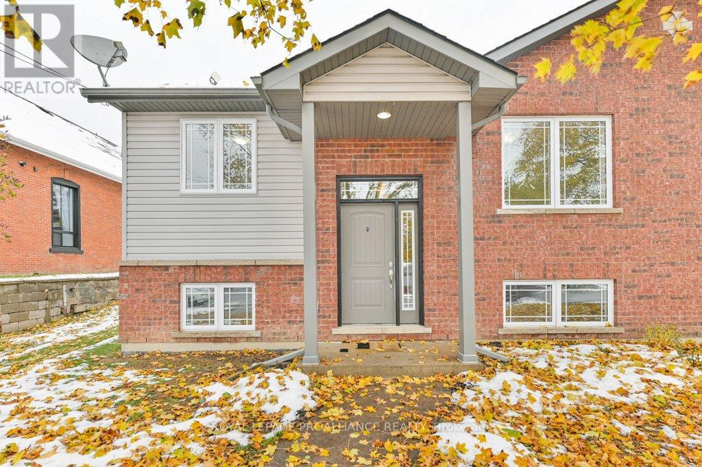 152 Cannifton Road N, Belleville, Ontario  K8P 2T1 - Photo 4 - X12542572