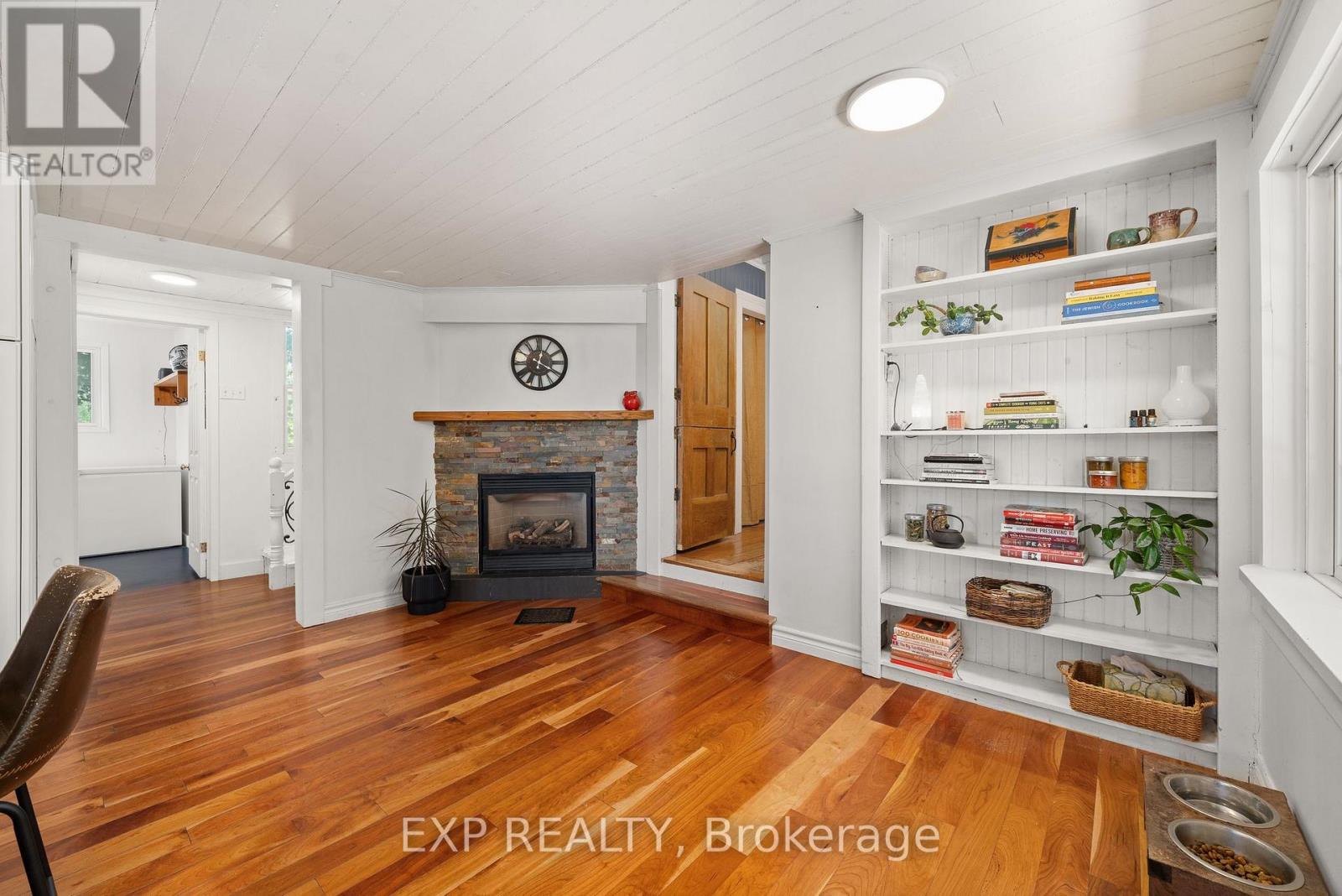 141 & 142 Station Road, Prince Edward County, Ontario  K0K 2J0 - Photo 23 - X12543360