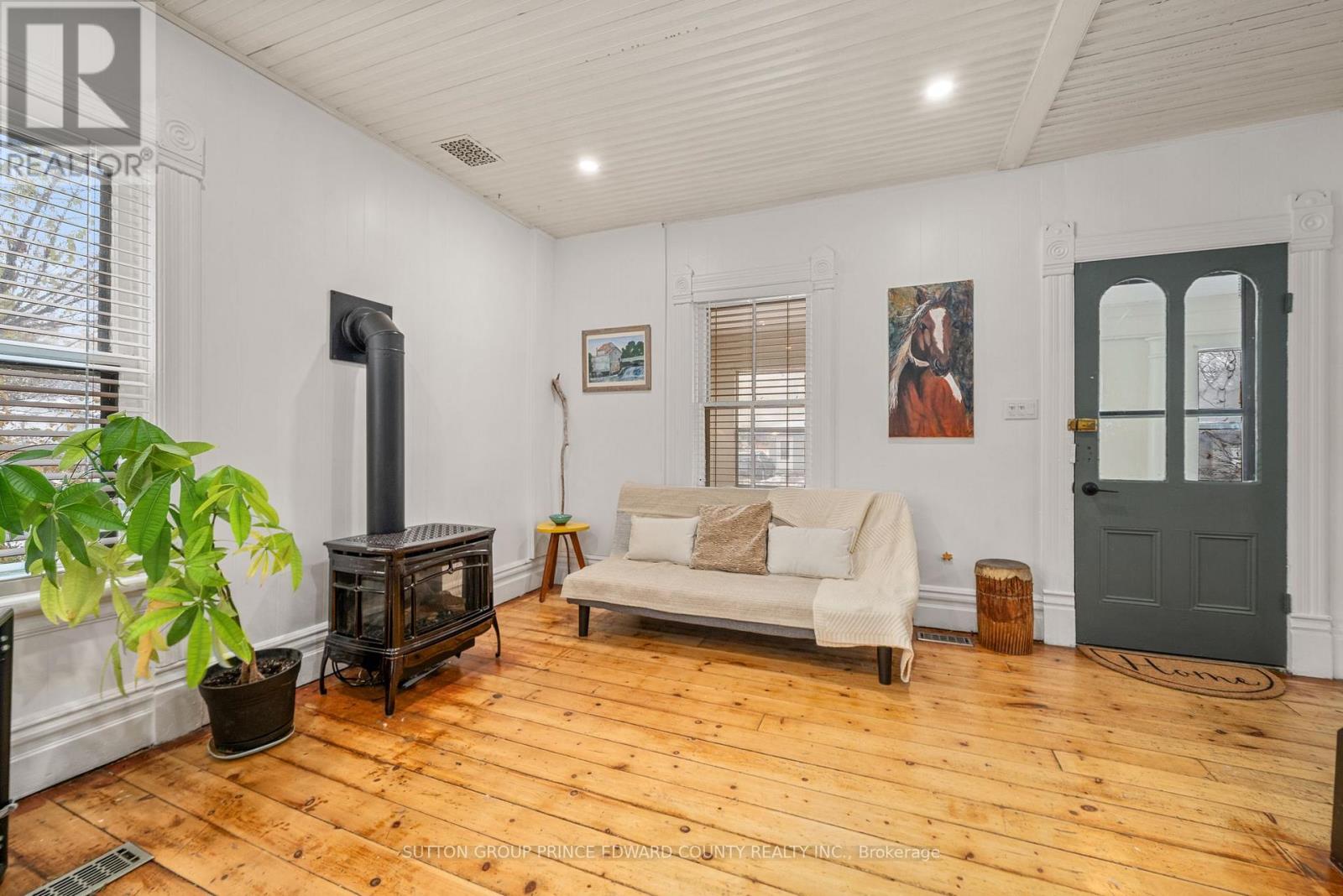 2 Queen Street E, Prince Edward County, Ontario  K0K 2T0 - Photo 2 - X12543738