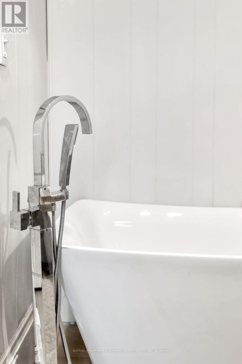 2 Queen Street E, Prince Edward County, Ontario  K0K 2T0 - Photo 33 - X12543738