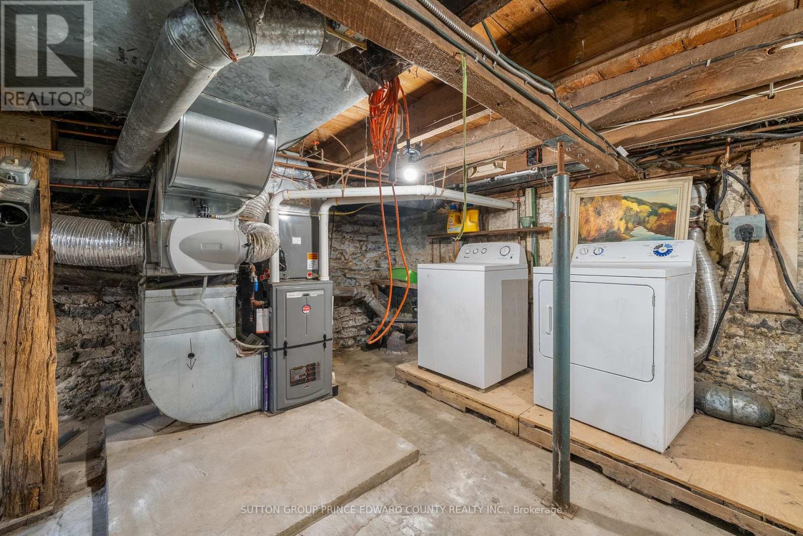 2 Queen Street E, Prince Edward County, Ontario  K0K 2T0 - Photo 38 - X12543738