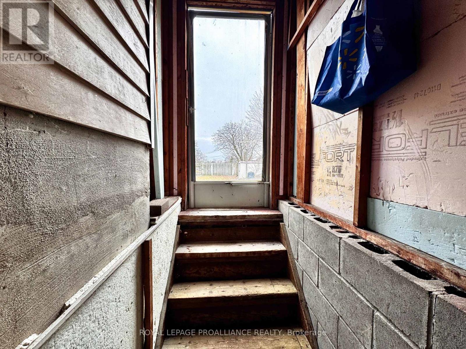 57 Donald Street, Belleville, Ontario  K8P 2J2 - Photo 14 - X12545042