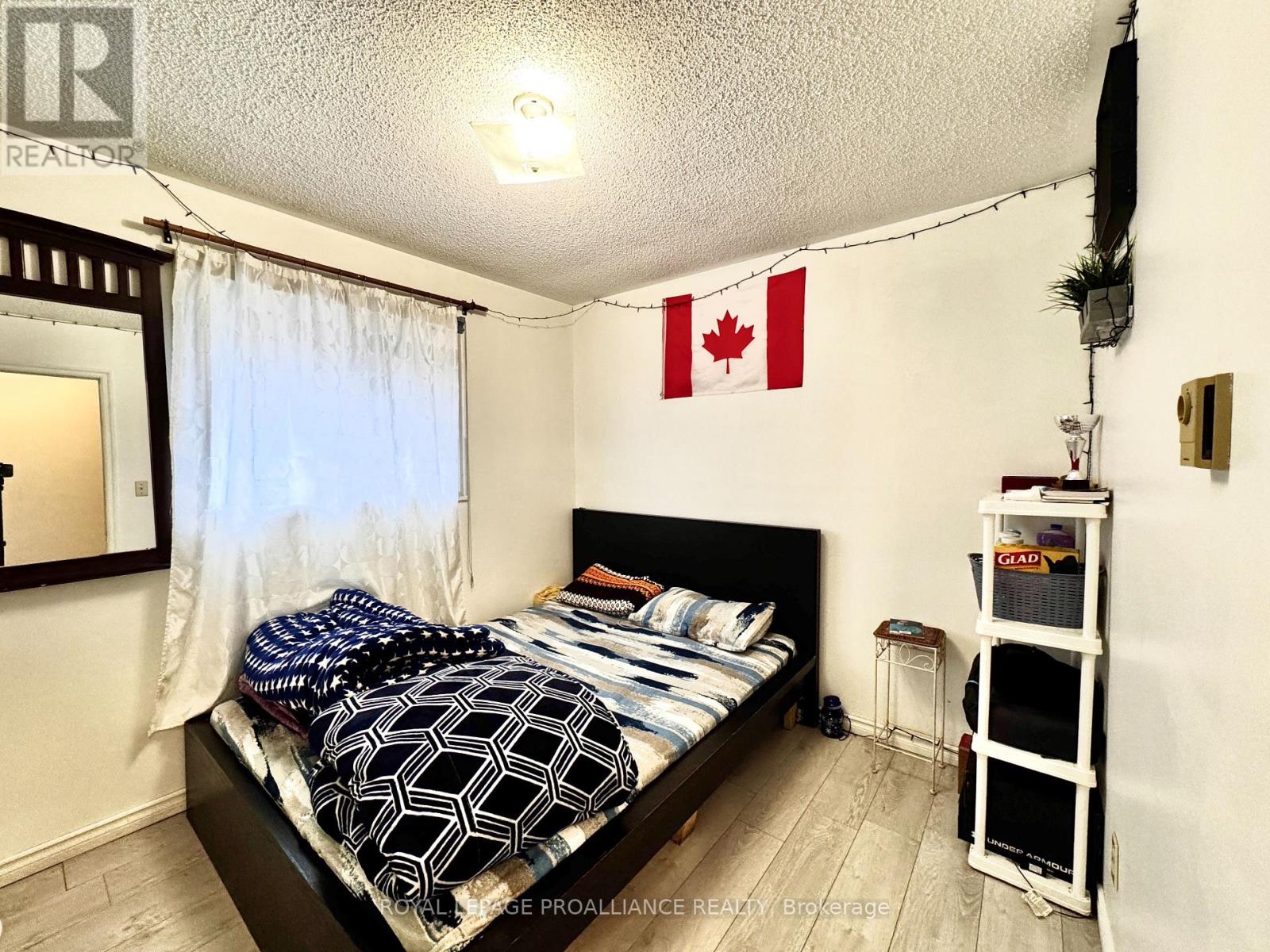 57 Donald Street, Belleville, Ontario  K8P 2J2 - Photo 7 - X12545042