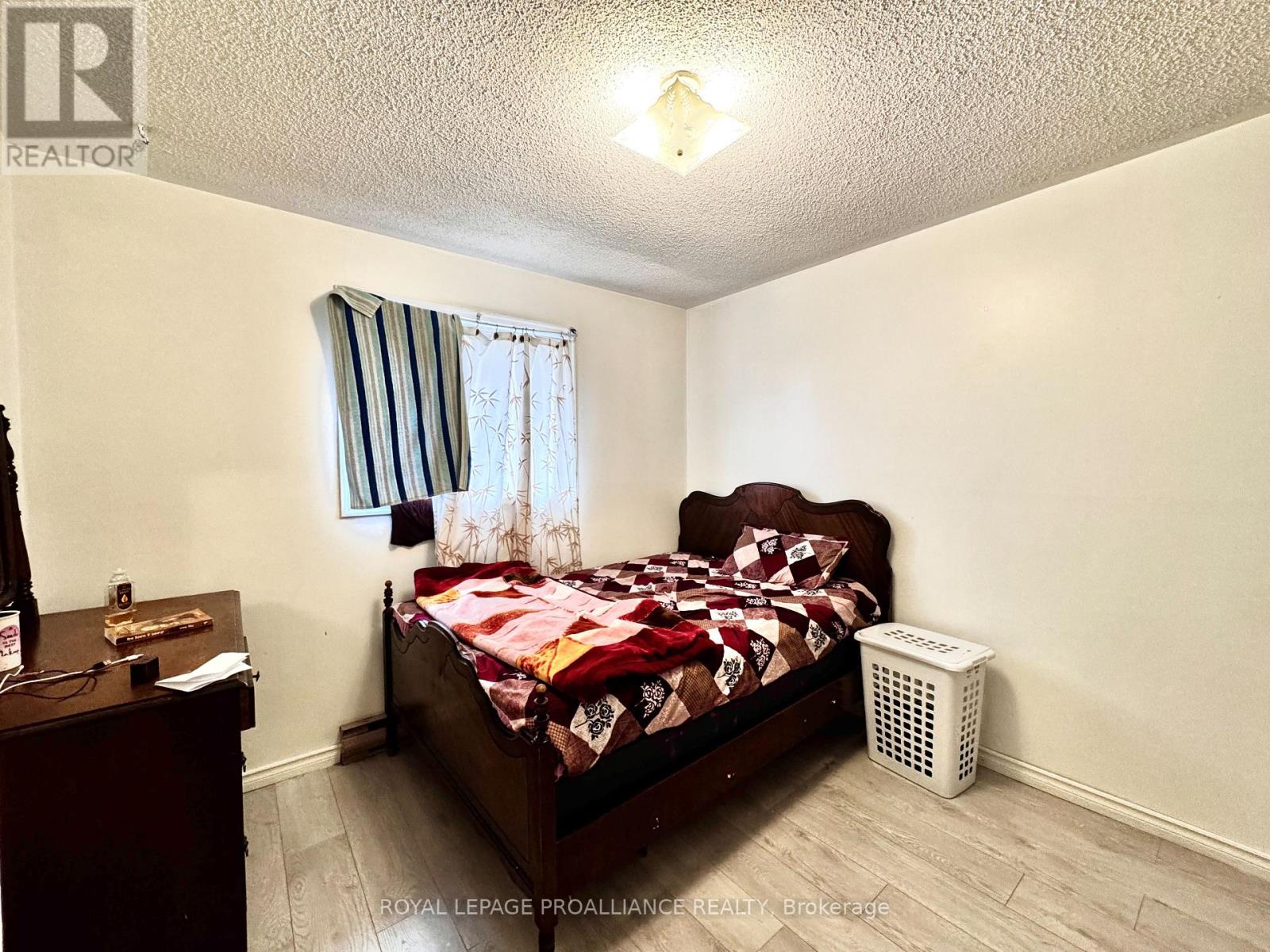 57 Donald Street, Belleville, Ontario  K8P 2J2 - Photo 9 - X12545042