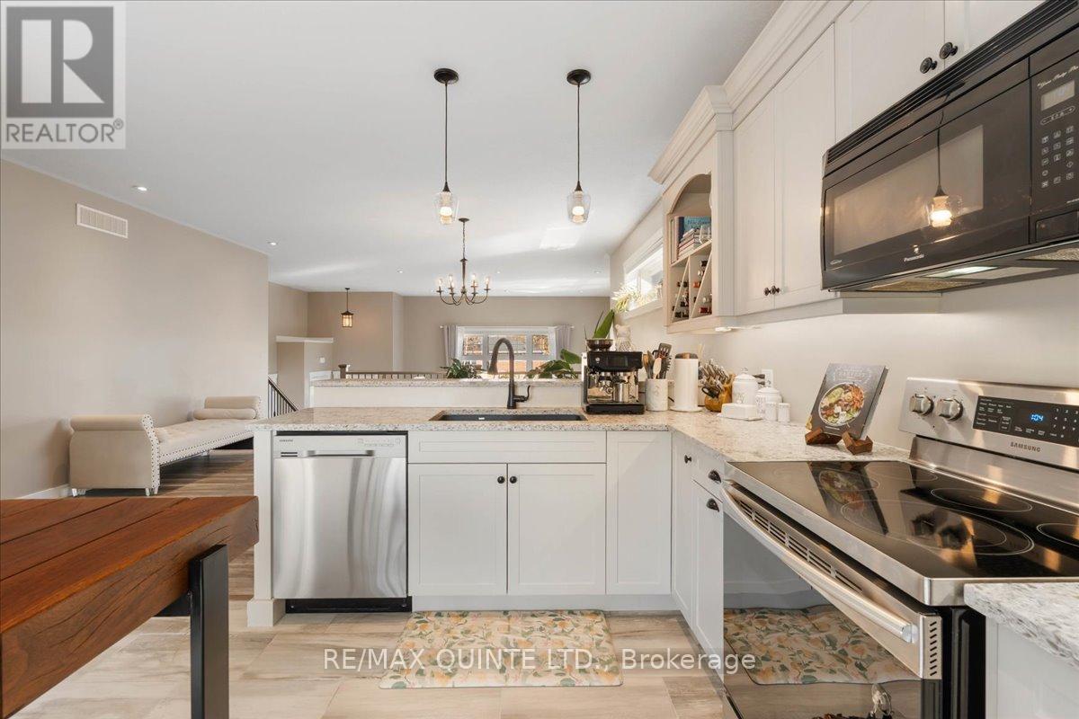 564 Sidney Street, Belleville, Ontario  K8P 4A2 - Photo 18 - X12545266