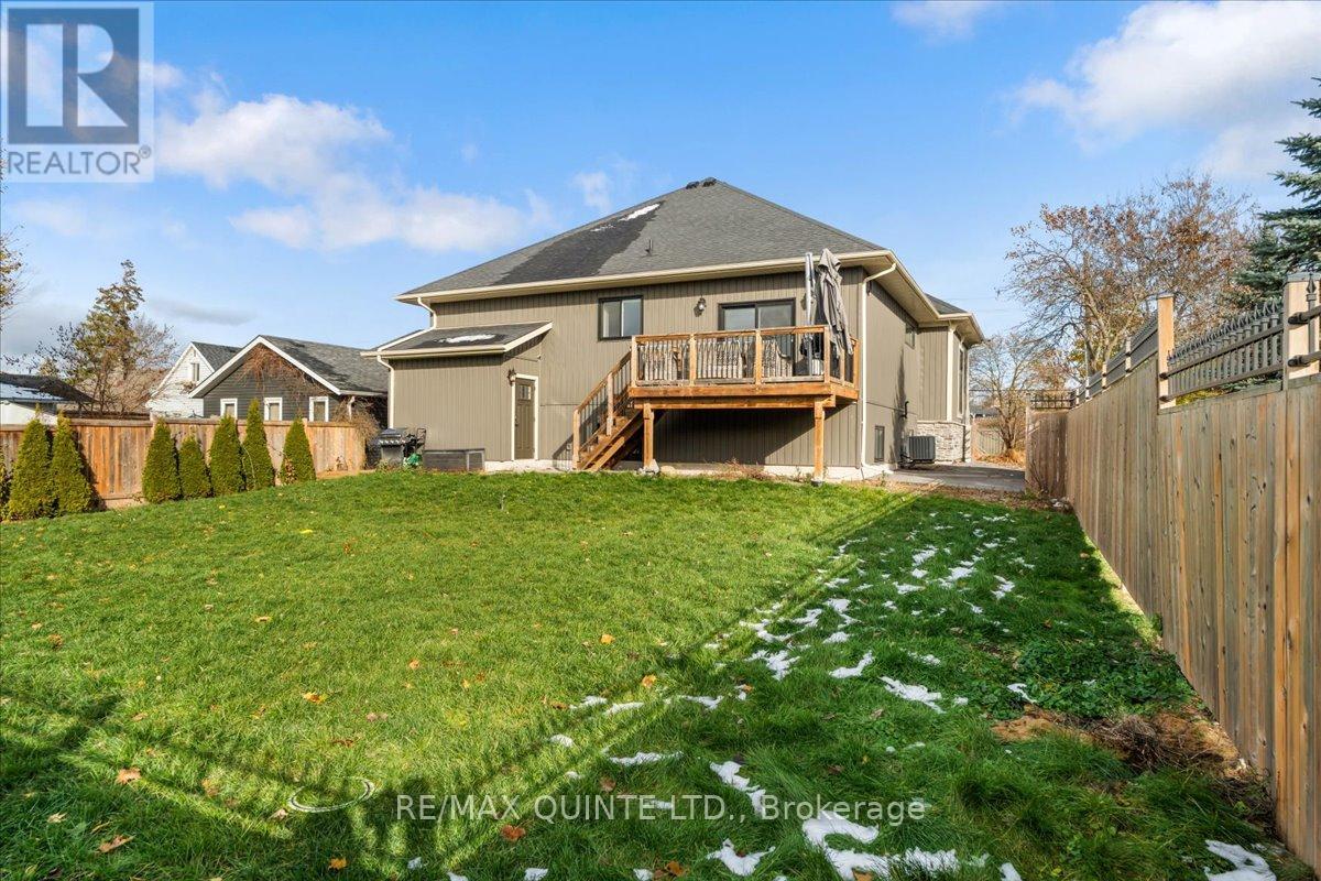 564 Sidney Street, Belleville, Ontario  K8P 4A2 - Photo 35 - X12545266