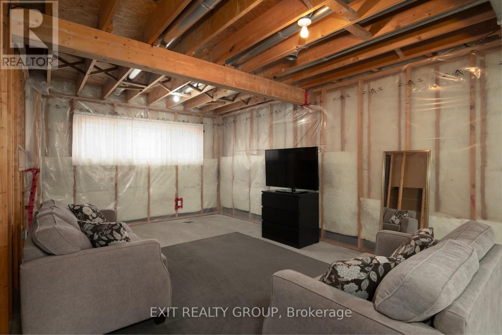 28 Kyle Court, Quinte West, Ontario  K0K 2C0 - Photo 18 - X12548598