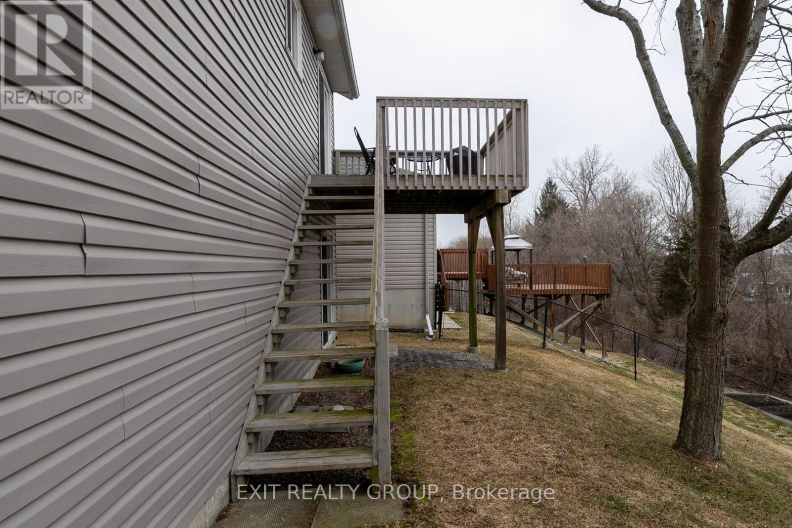 28 Kyle Court, Quinte West, Ontario  K0K 2C0 - Photo 27 - X12548598