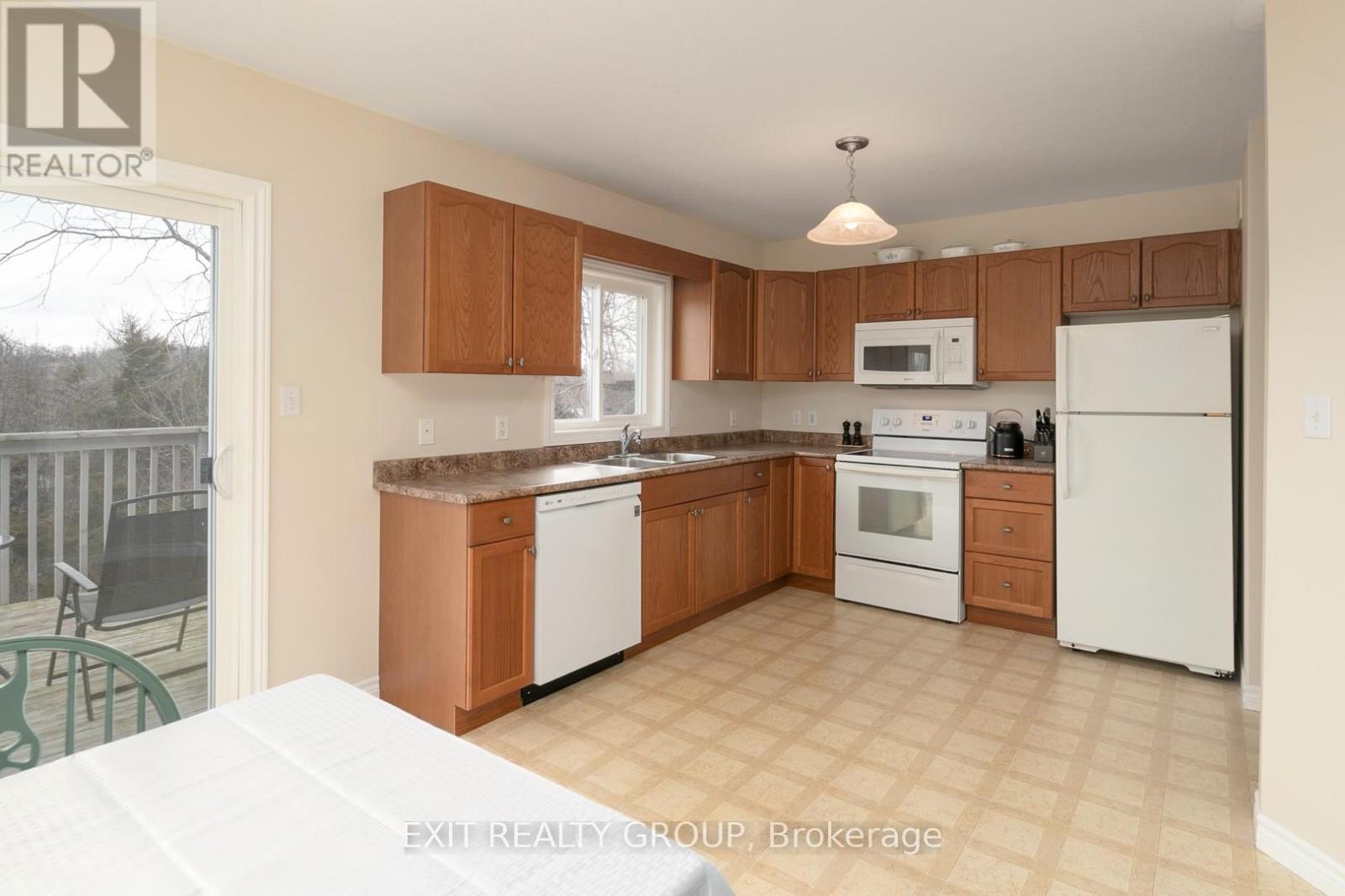 28 Kyle Court, Quinte West, Ontario  K0K 2C0 - Photo 8 - X12548598