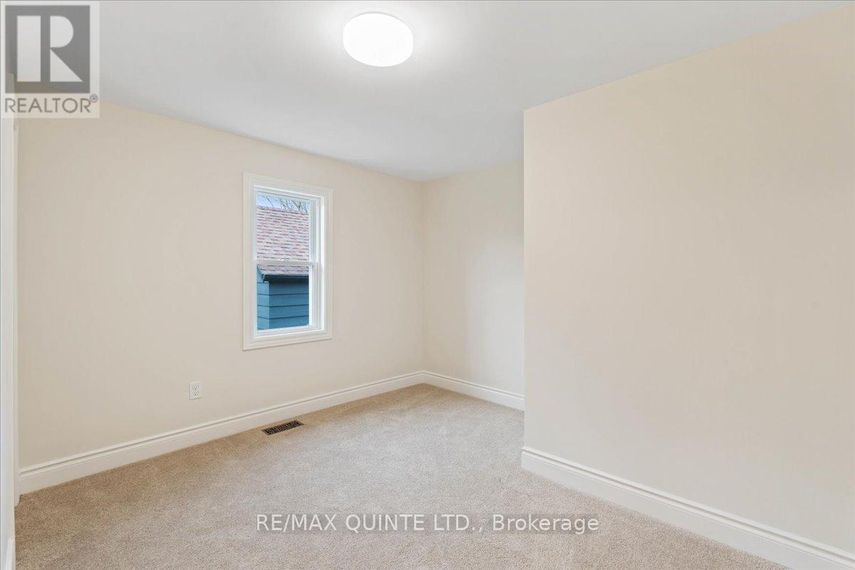 27 Purdy Street, Belleville, Ontario  K8P 1Y8 - Photo 24 - X12555446