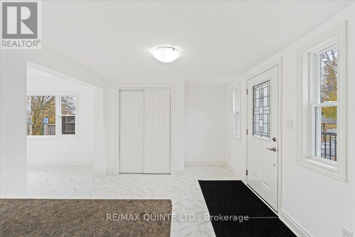 27 Purdy Street, Belleville, Ontario  K8P 1Y8 - Photo 5 - X12555446