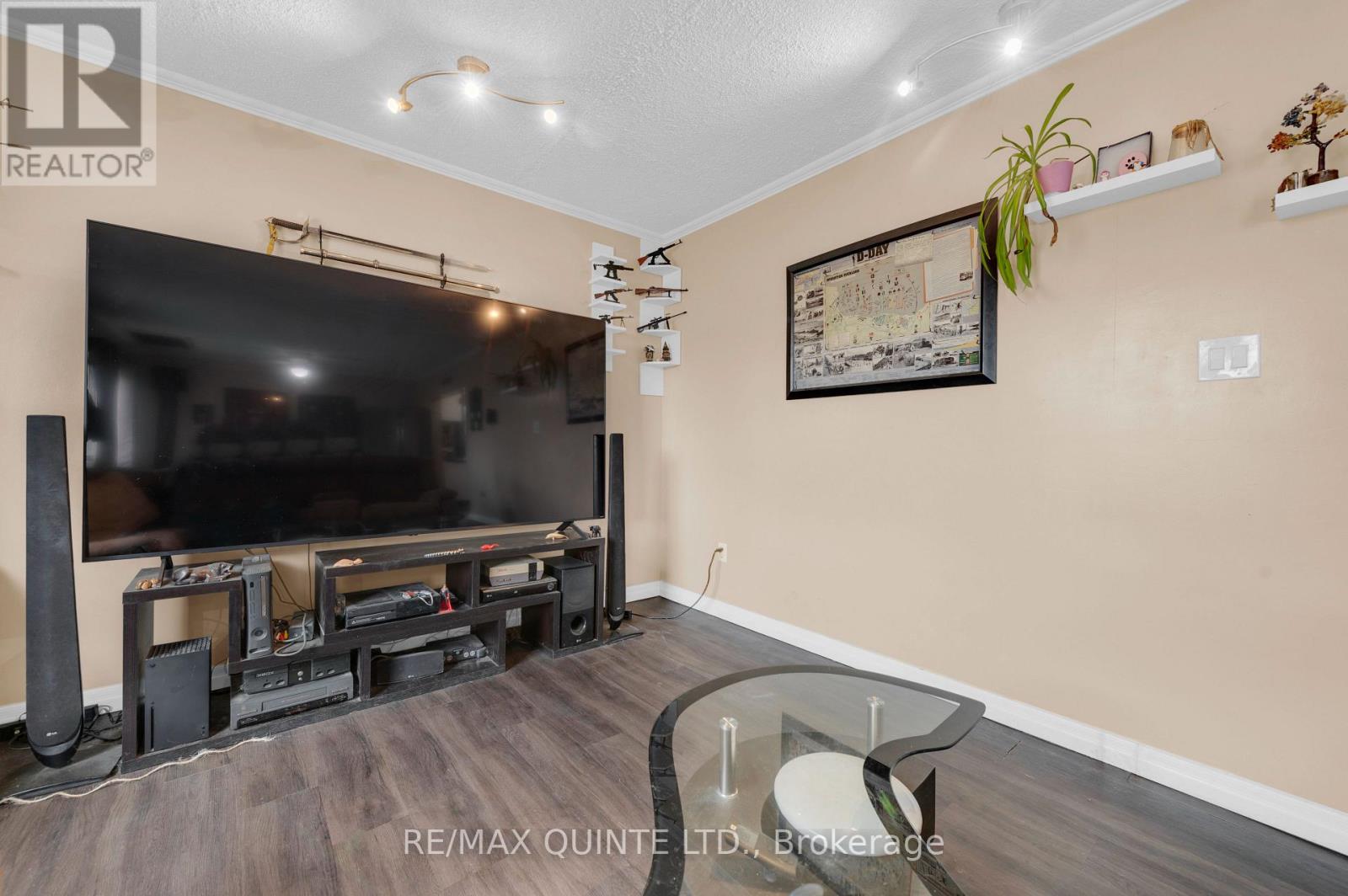 60 Oxford Road, Quinte West, Ontario  K0K 2C0 - Photo 4 - X12556168