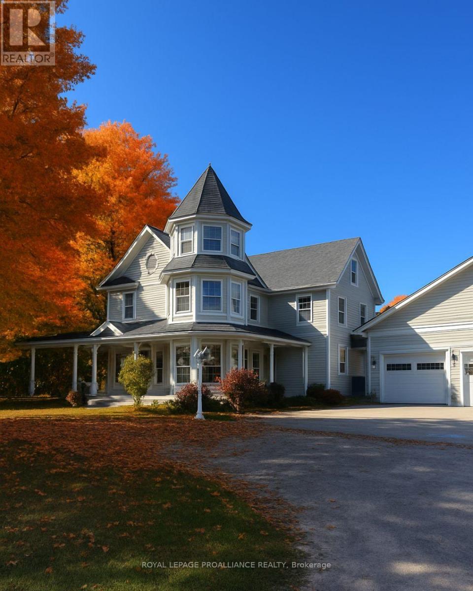 25 PRINYERS COVE CRESCENT, Prince Edward County, Ontario