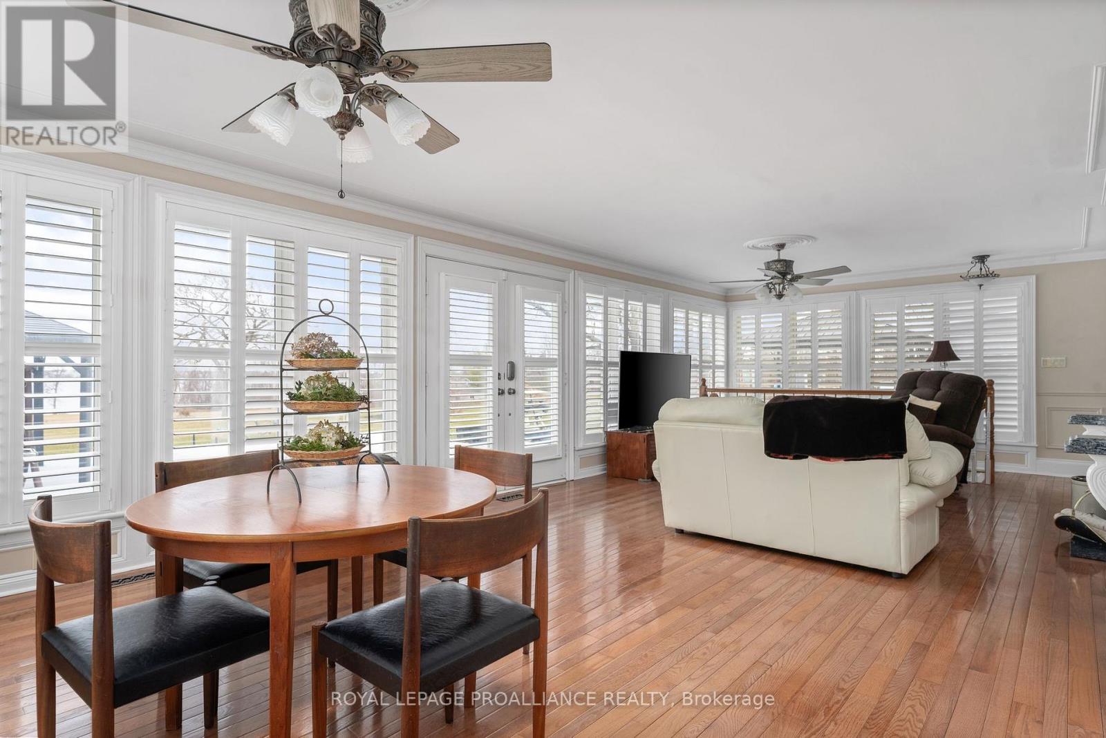 25 Prinyers Cove Crescent, Prince Edward County, Ontario  K0K 2T0 - Photo 17 - X12560762