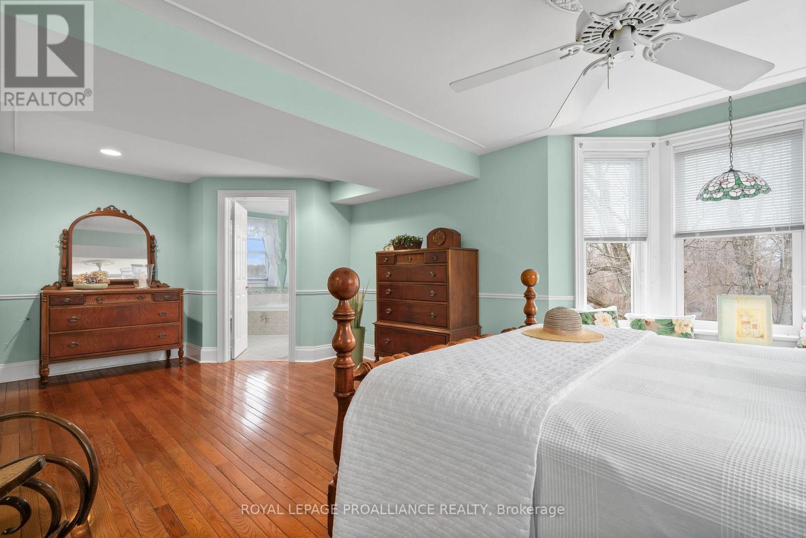 25 Prinyers Cove Crescent, Prince Edward County, Ontario  K0K 2T0 - Photo 28 - X12560762