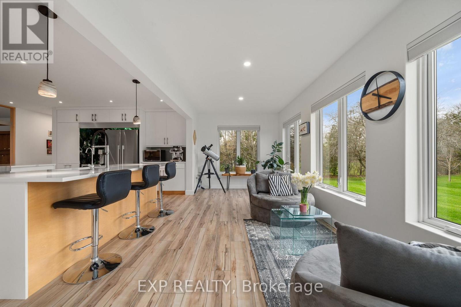 135 Hiscock Shores Road, Prince Edward County, Ontario  K0K 1L0 - Photo 16 - X12571148