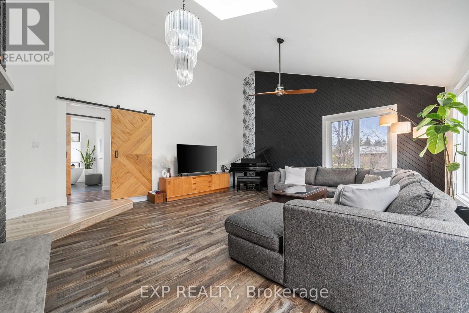 135 Hiscock Shores Road, Prince Edward County, Ontario  K0K 1L0 - Photo 19 - X12571148