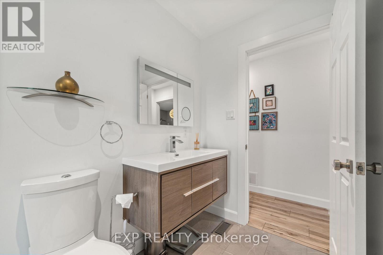 135 Hiscock Shores Road, Prince Edward County, Ontario  K0K 1L0 - Photo 29 - X12571148