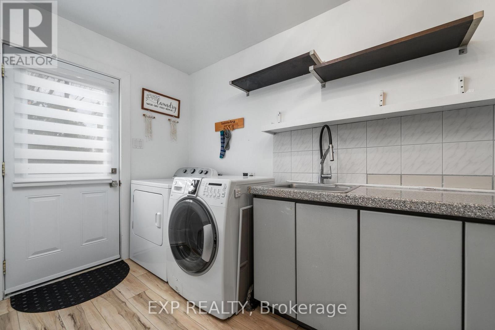 135 Hiscock Shores Road, Prince Edward County, Ontario  K0K 1L0 - Photo 31 - X12571148